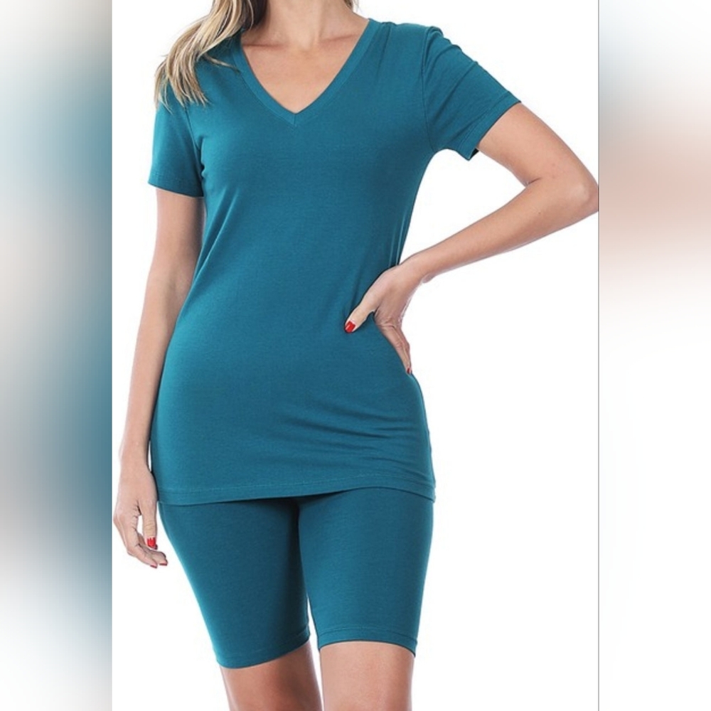 V-Neck Tee Biker Short Set